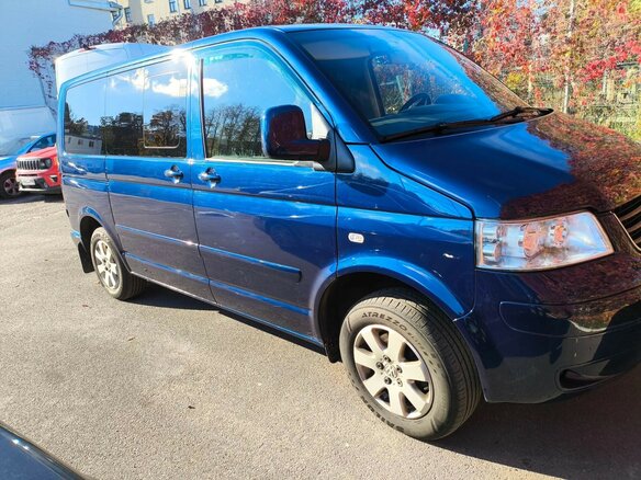 2003 Volkswagen Multivan, синий, 1450000 рублей - вид 10