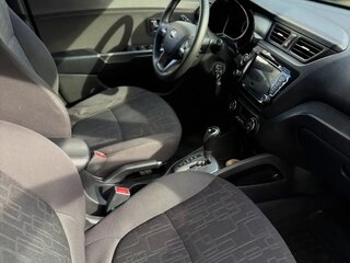2013 Kia Rio 4-speed III, серый, 810000 рублей, вид 4