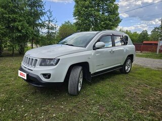 2013 Jeep Compass I Рестайлинг 2, белый, 1000000 рублей, вид 2