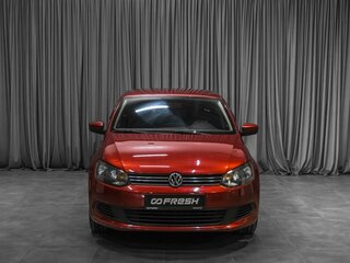 2014 Volkswagen Polo V, красный, 929000 рублей, вид 3