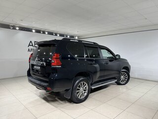 2018 Toyota Land Cruiser Prado 150 Series Рестайлинг 2, чёрный, 5990000 рублей, вид 2