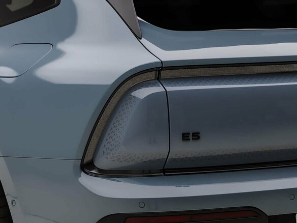 2026 Audi E5 83 kWh, голубой, 7620000 рублей - вид 8