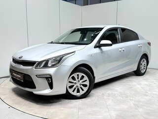 2017 Kia Rio IV, серебристый, 1350000 рублей, вид 1