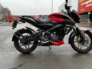 2019 Bajaj Pulsar NS 200, красный, 200000 рублей, вид 4