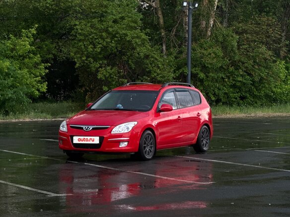 2008 Hyundai i30 I, красный, 530000 рублей