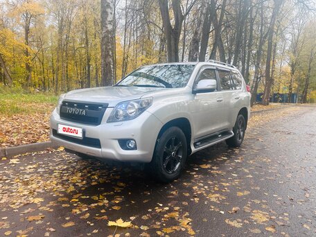 2010 Toyota Land Cruiser Prado 150 Series, серебристый, 2650000 рублей, вид 1