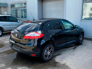 2014 Renault Megane III Рестайлинг, чёрный, 699000 рублей, вид 3