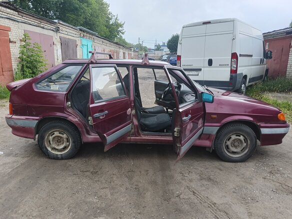 2005 Lada (ВАЗ) 2114, красный, 99000 рублей - вид 3