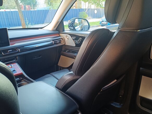 2021 Lincoln Aviator II, чёрный, 5500000 рублей - вид 15
