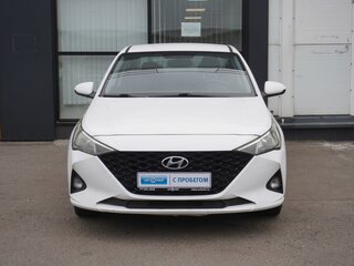 2022 Hyundai Solaris II Рестайлинг, белый, 1445000 рублей, вид 2