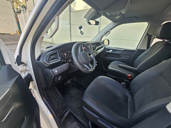 2022 Volkswagen Multivan Long T6 Рестайлинг, белый, 4700000 рублей - вид 4
