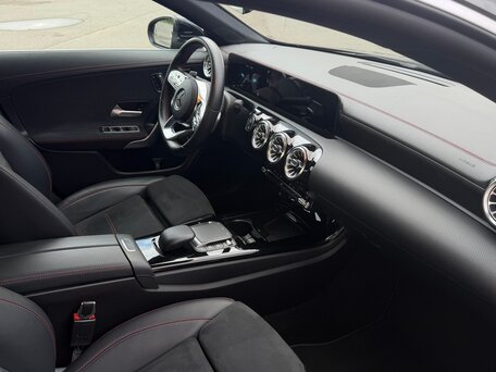 2021 Mercedes-Benz CLA 200 II (C118, X118), чёрный, 3000000 рублей, вид 5