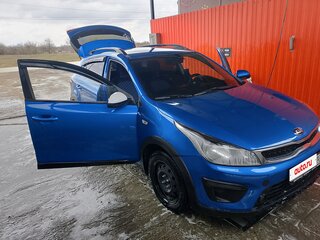 2019 Kia Rio X-Line IV, синий, 850000 рублей, вид 2
