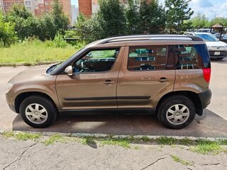 2011 Skoda Yeti I, коричневый, 600000 рублей, вид 4