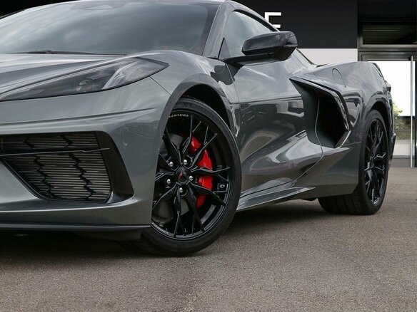 2025 Chevrolet Corvette Stingray C8, серый, 23000000 рублей - вид 1