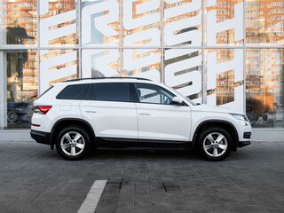 2019 Skoda Kodiaq I, белый, 2145000 рублей, вид 5