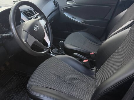 2016 Hyundai Solaris I Рестайлинг, серый, 999000 рублей, вид 4