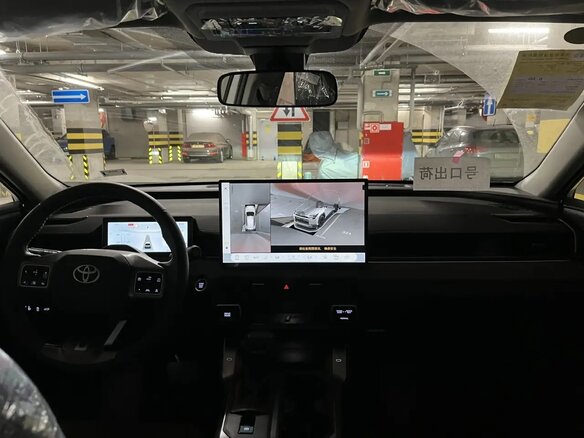 2026 Toyota RAV4 VI (XA60), белый, 4400000 рублей - вид 6