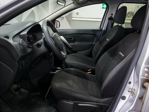 2018 Renault Sandero Stepway II, серый - вид 9