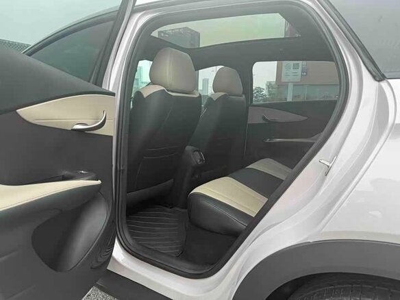 2025 BYD Dolphin 45.12 kWh I Рестайлинг, белый, 1649999 рублей - вид 13