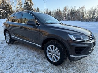 2015 Volkswagen Touareg II Рестайлинг, коричневый, 3000000 рублей, вид 1