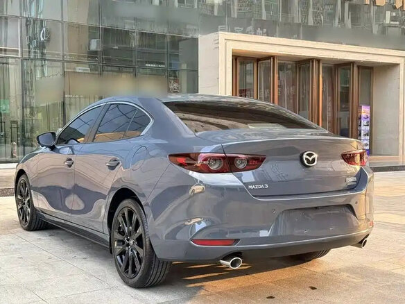 2023 Mazda 3 Axela IV (BP), серый, 1691099 рублей - вид 3