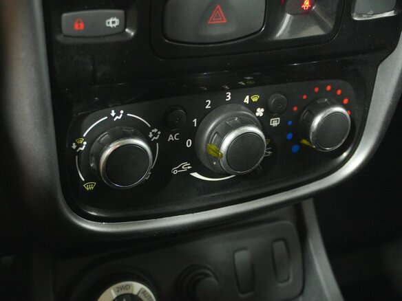 2013 Renault Duster I, серебристый - вид 13