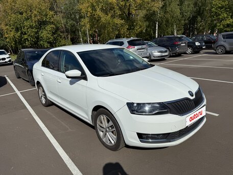 2018 Skoda Rapid I Рестайлинг, белый, 1170000 рублей, вид 2