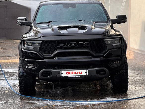 2023 Ram 1500 Crew Cab TRX V, чёрный, 12500000 рублей - вид 2
