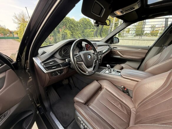2017 BMW X5 35i III (F15), чёрный, 4200000 рублей - вид 12