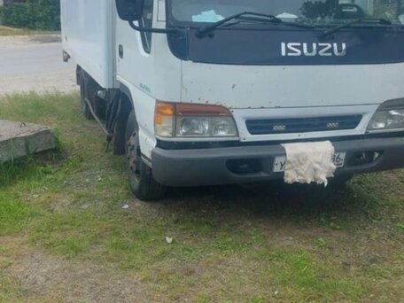 1998 Isuzu Elf (N-series), белый, 900000 рублей, вид 1