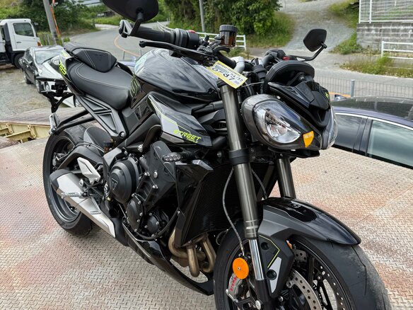 2025 Triumph Street Triple, чёрный, 1299000 рублей - вид 16