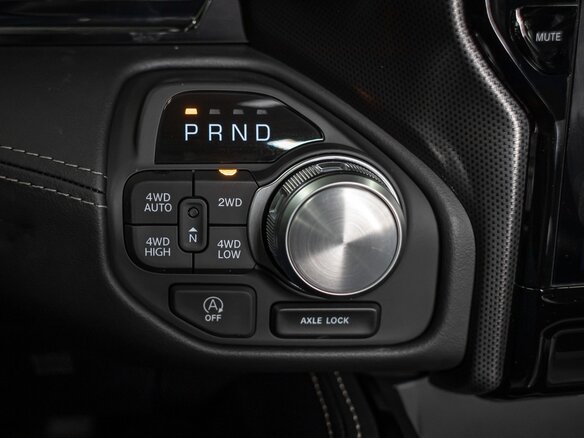 2026 Ram 1500 Crew Cab eTorque V Рестайлинг, чёрный, 11300000 рублей - вид 39