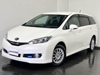 2017 Toyota Wish II Рестайлинг, белый, 1190000 рублей, вид 1