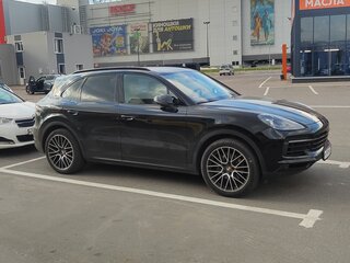 2020 Porsche Cayenne III, чёрный, 7400000 рублей, вид 2