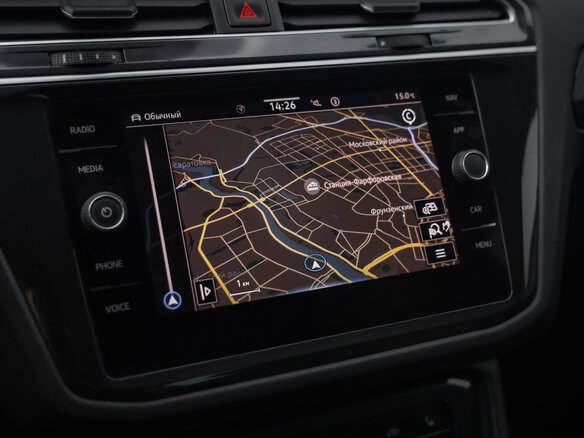 2021 Volkswagen Tiguan II Рестайлинг, чёрный - вид 17