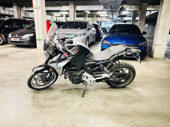 2020 BMW F 900 R, чёрный, 750000 рублей - вид 1