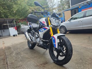 2019 BMW G 310 R, белый, 325000 рублей, вид 3