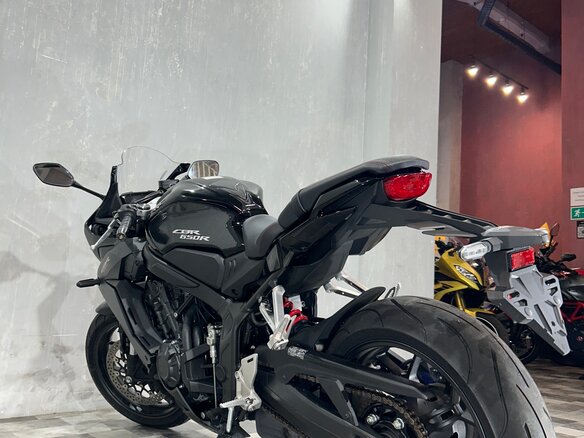 2023 Honda CBR 650R, чёрный, 949000 рублей - вид 5
