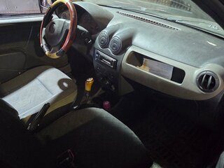 2014 Renault Logan I Рестайлинг, чёрный, 300000 рублей, вид 3