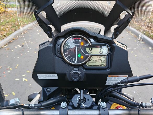 2015 Suzuki V-Strom 1000, чёрный, 750000 рублей