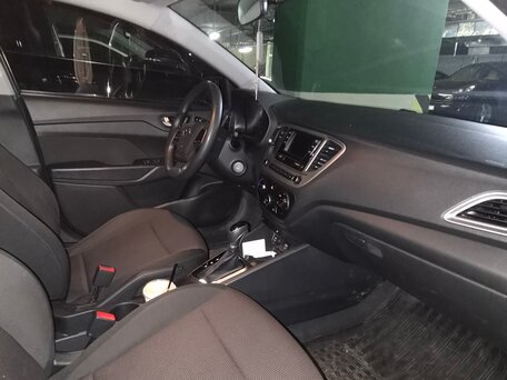 2020 Hyundai Solaris II, чёрный, 1390000 рублей, вид 3