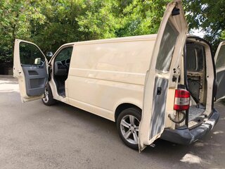 2010 Volkswagen Transporter T5 Рестайлинг, серый, 650000 рублей, вид 2