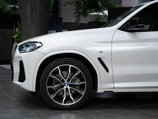 2022 BMW X3 30i xDrive III (G01) Рестайлинг, белый, 5650000 рублей, вид 3
