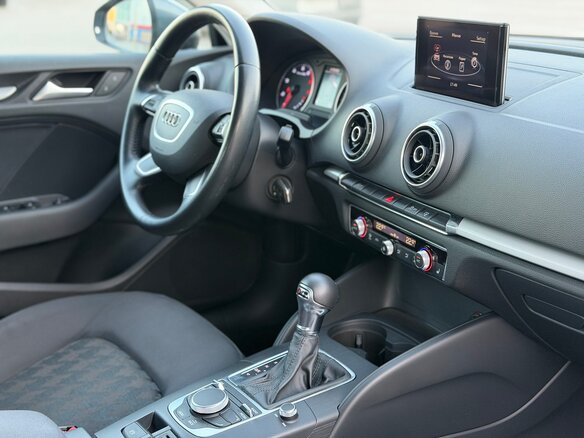 2015 Audi A3 III (8V), серый, 1797000 рублей - вид 30