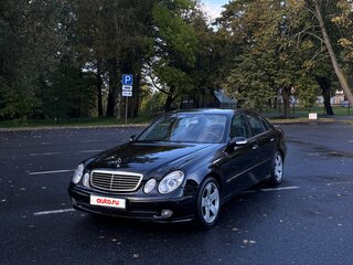 2002 Mercedes-Benz E-Класс 320 III (W211, S211), чёрный, 750000 рублей, вид 1