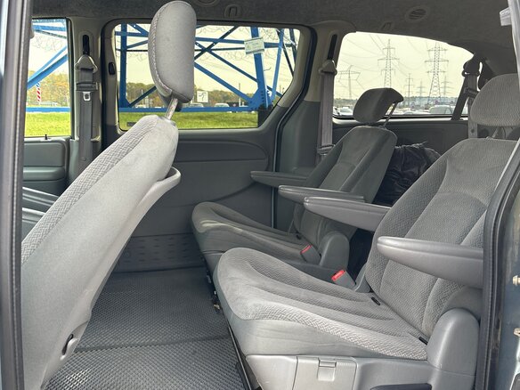 2005 Dodge Caravan Grand IV, серый - вид 20