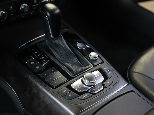 2018 Audi A6 IV (C7) Рестайлинг, серый, 1899000 рублей - вид 10