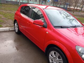 2010 Opel Astra H Рестайлинг, красный, 450000 рублей, вид 3
