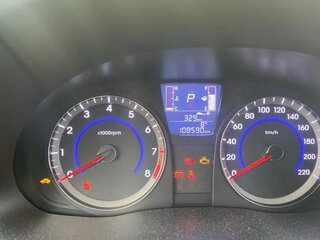 2015 Hyundai Solaris I Рестайлинг, чёрный, 930000 рублей, вид 5